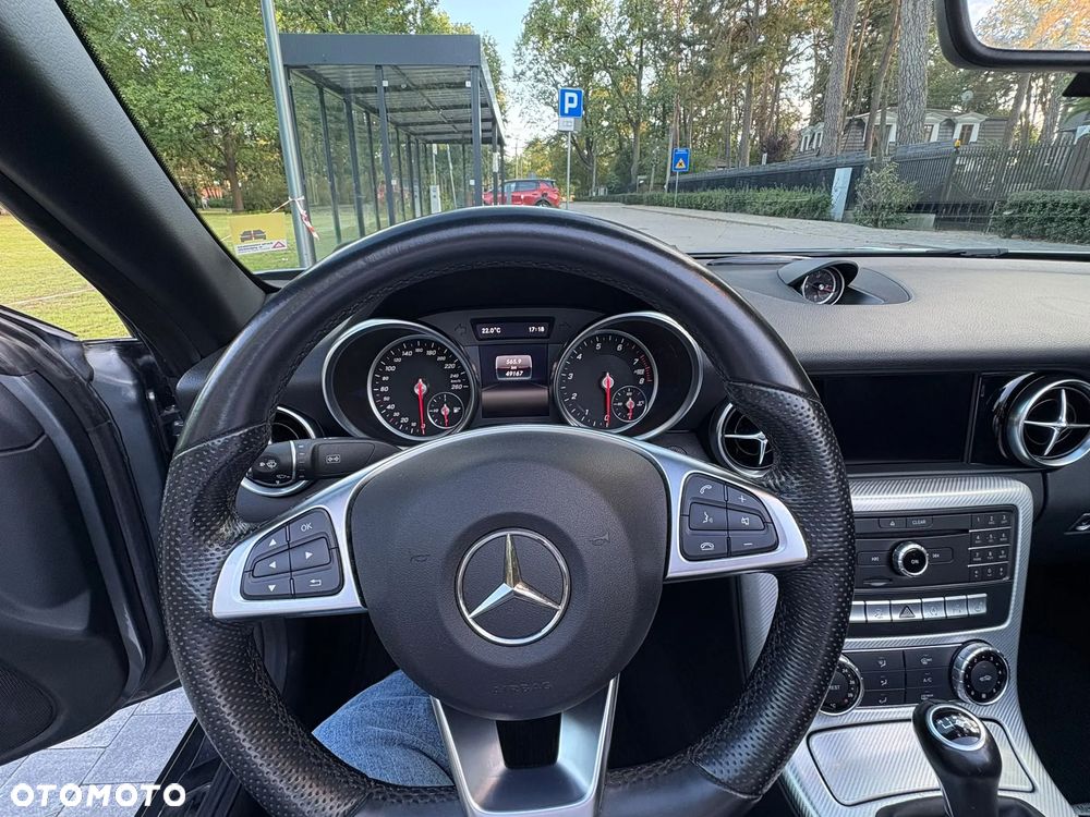 Mercedes-Benz SLC 200 - 14