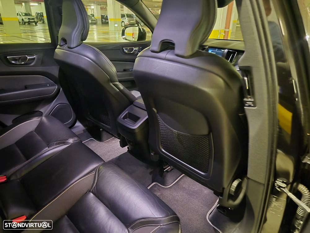 Volvo XC 60 2.0 D4 R-Design Geartronic - 39