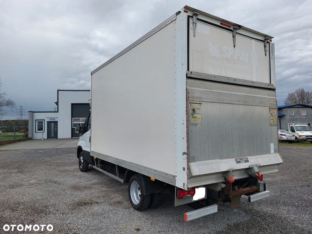 Iveco 35C/ silnik 3.0/ winda Dholandia 750 kg/ Francja - 3