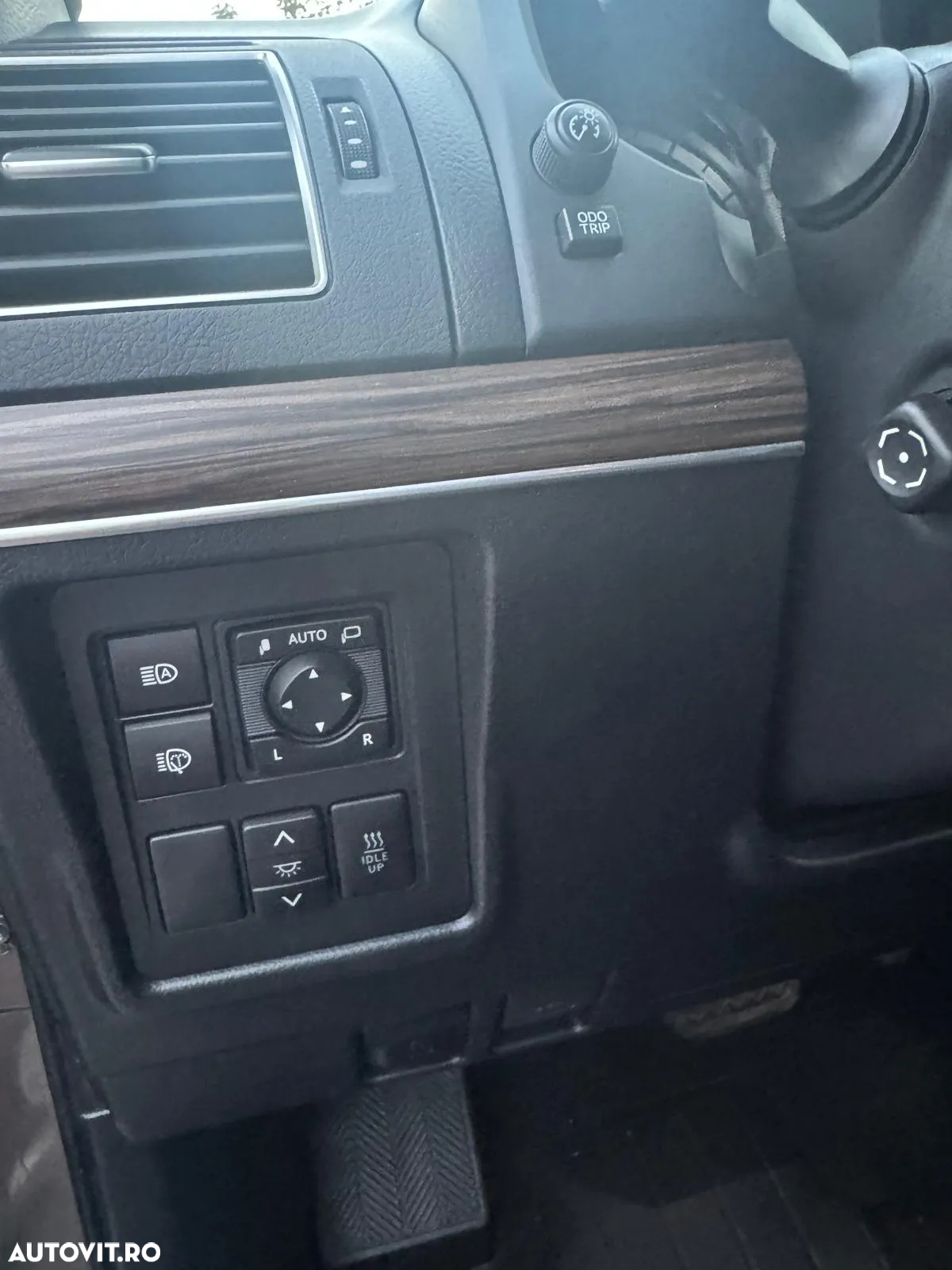 Toyota Land Cruiser - 19