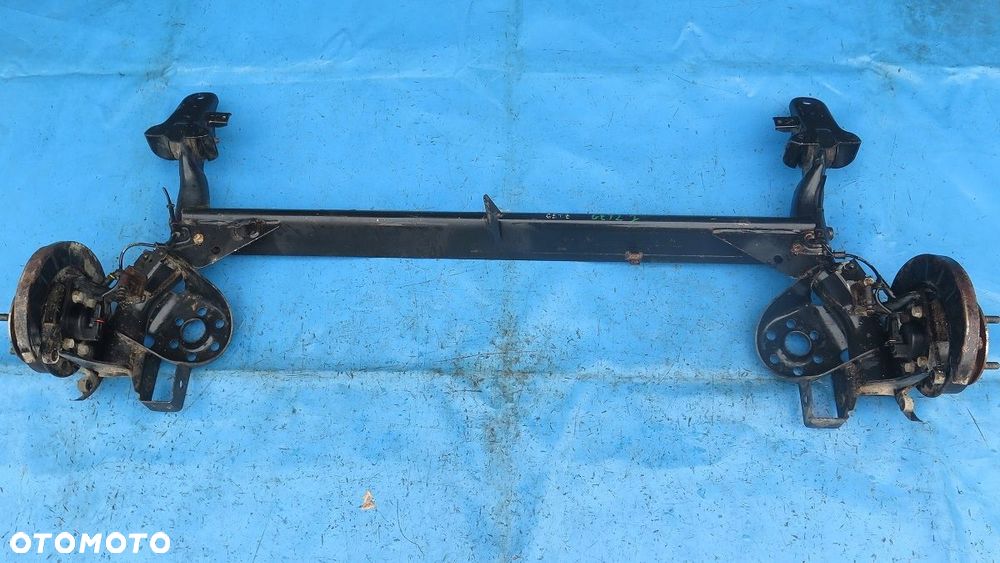 Belka Oś Zawieszenie Tył Tylna HYUNDAI GETZ I