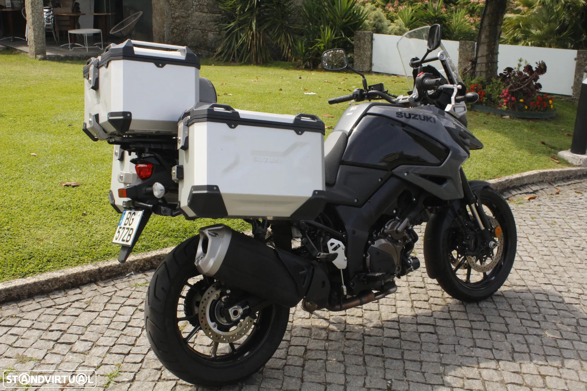 Suzuki DL V-Strom 1050 - 13