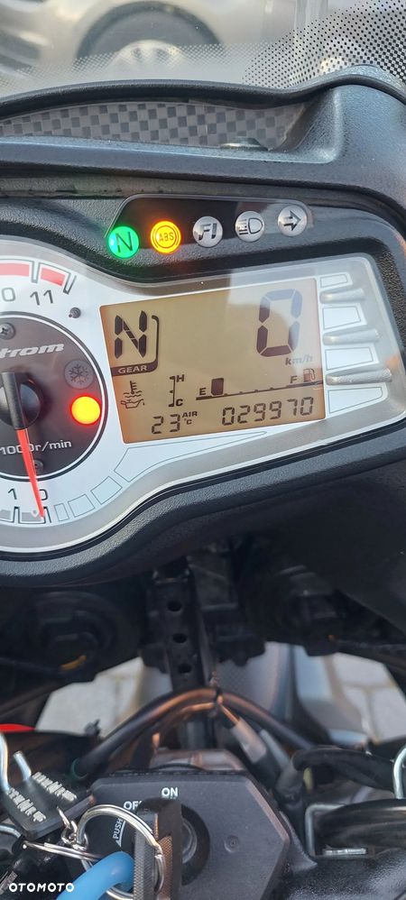 Suzuki DL - 8