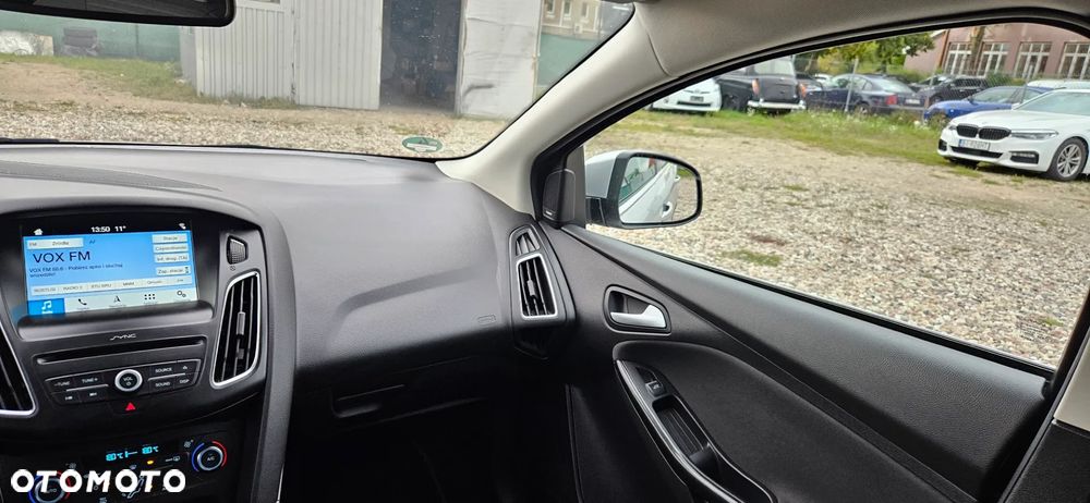 Ford Focus - 30