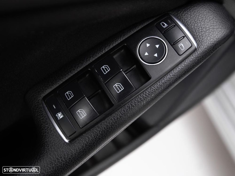 Mercedes-Benz A 180 - 11