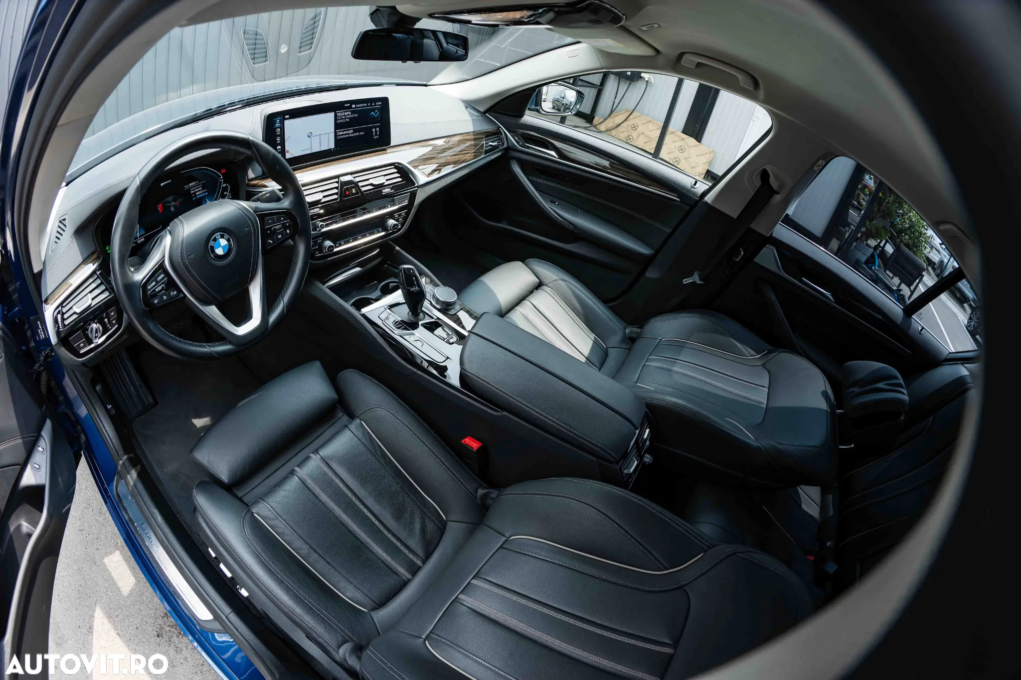 BMW Seria 5 530e Aut. Luxury Line - 17