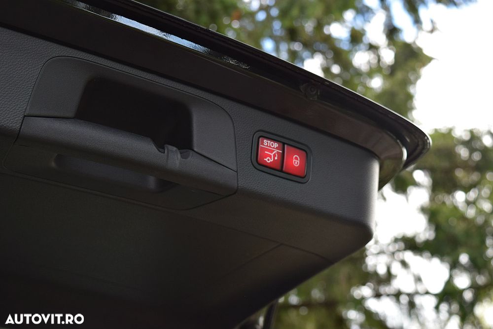 Mercedes-Benz GLC 300 e 4Matic 9G-TRONIC Edition AMG Line - 28