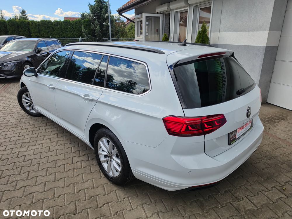 Volkswagen Passat Variant 2.0 TDI SCR DSG Conceptline - 8