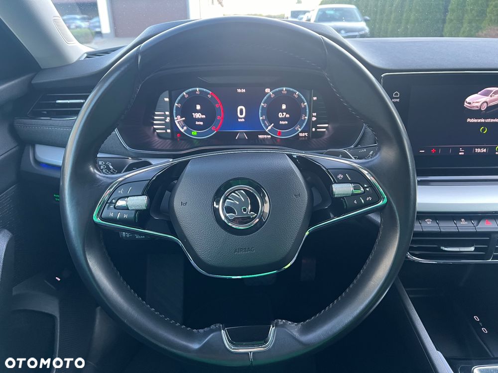 Skoda Octavia 2.0 TDI Style DSG - 28
