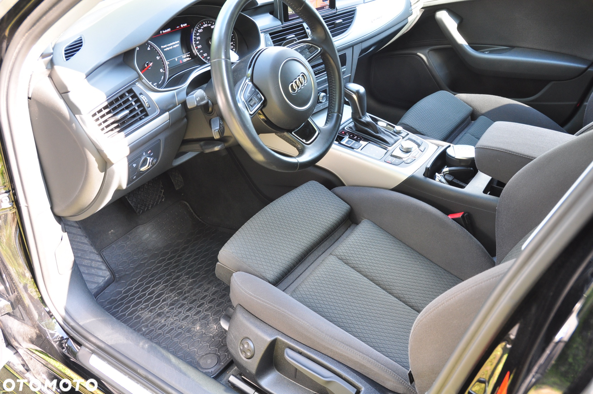 Audi A6 Avant 2.0 TDI quattro S tronic - 28