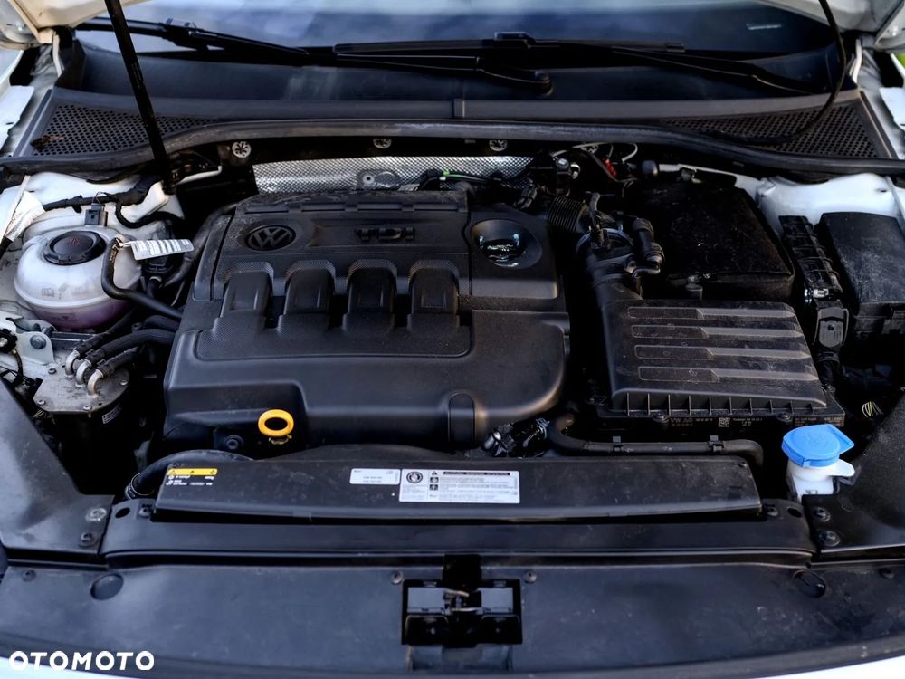 Volkswagen Passat ver-2-0-tdi-bmt-comfortline - 15