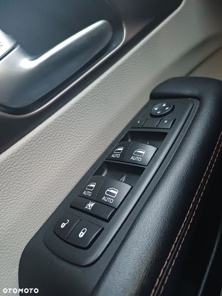 Chrysler Pacifica - 20