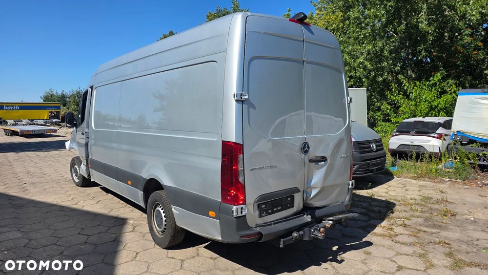 Mercedes-Benz SPRINTER - 5