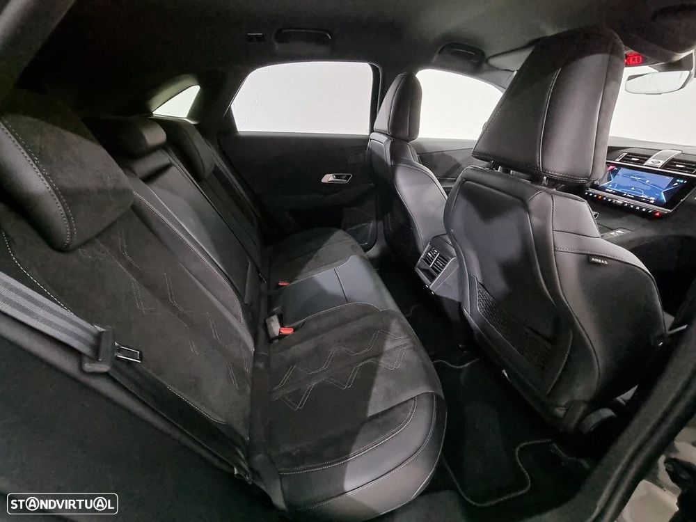 DS DS7 Crossback - 12