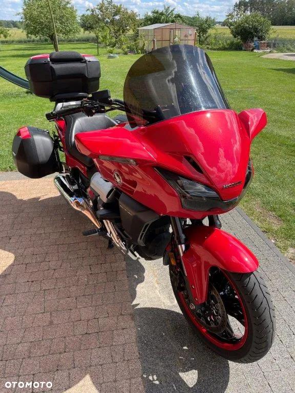 Honda CTX - 12