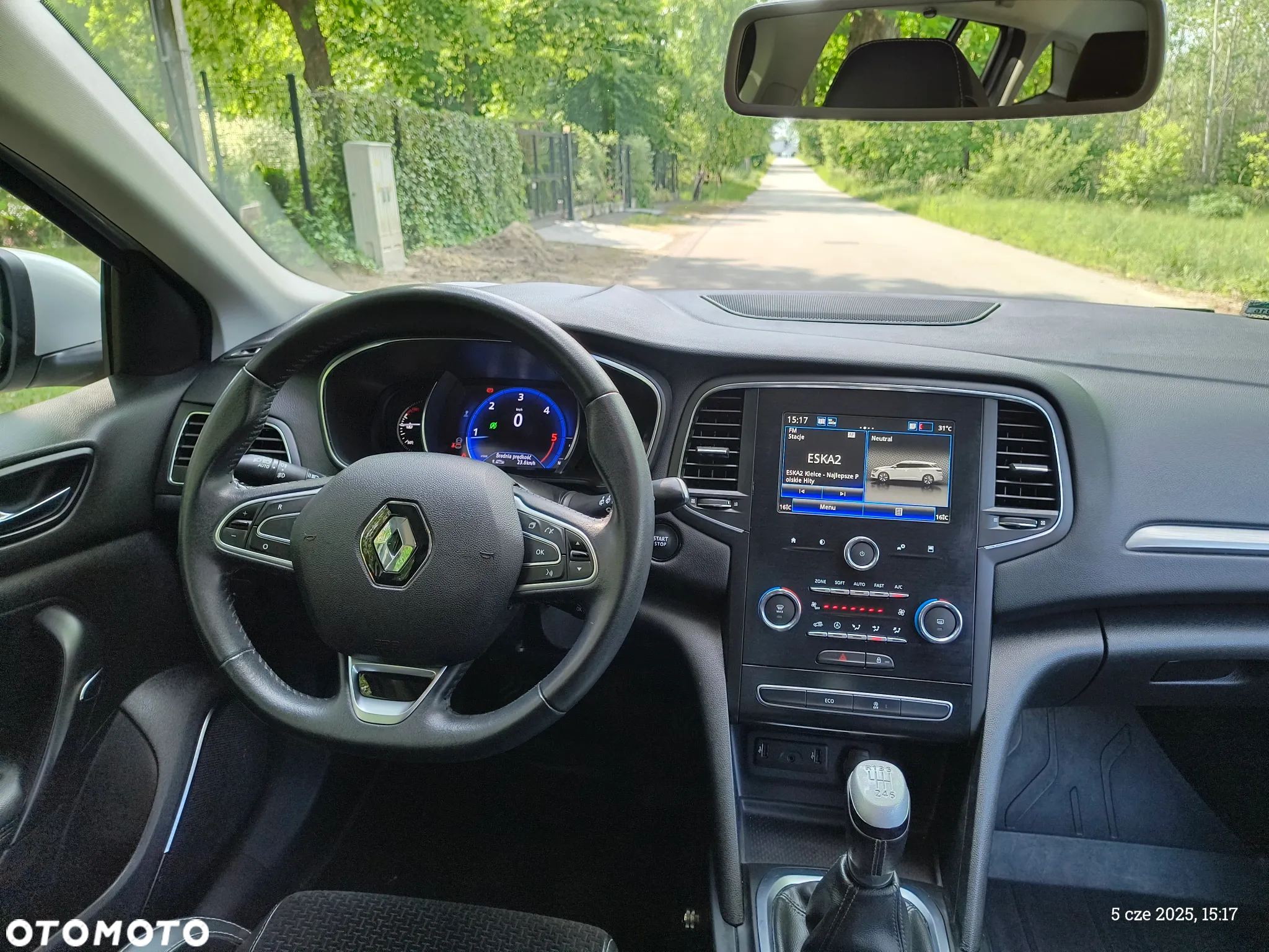 Renault Megane 1.5 Blue dCi Intens - 27