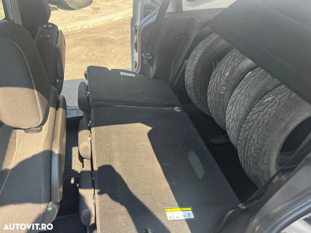 Ford Tourneo Courier 1.0 EcoBoost Trend - 14