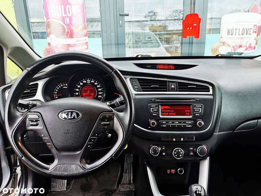 Kia Ceed Cee'd 1.6 GDI M - 11