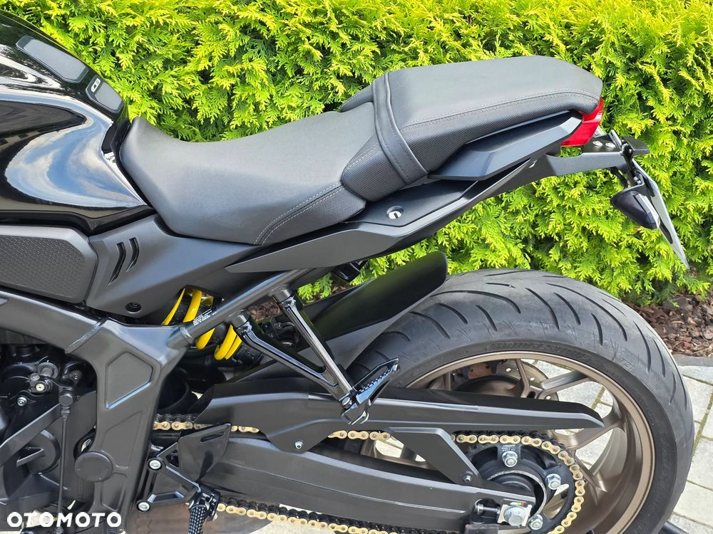 Honda CB - 24