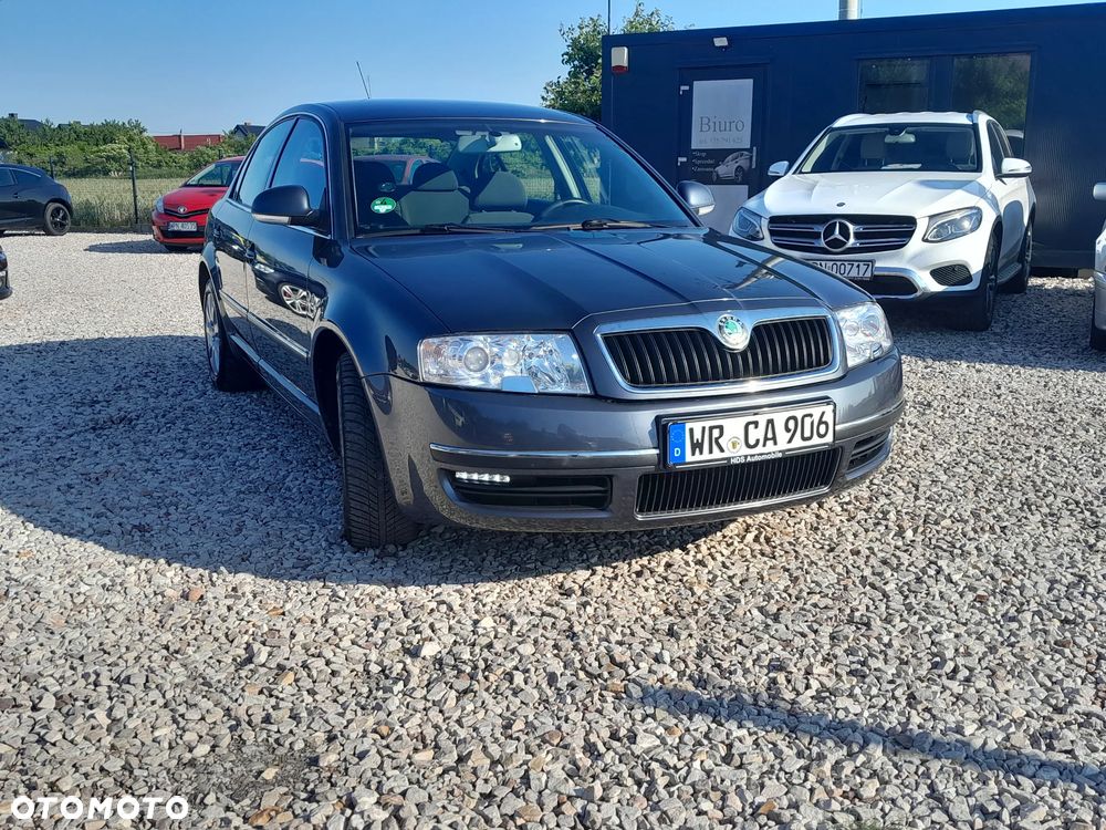 Skoda Superb 2.0 TDI DPF Elegance - 3