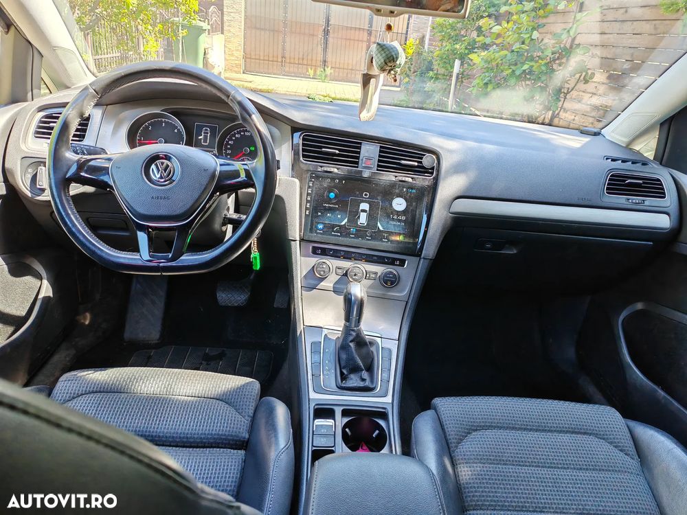 Volkswagen Golf - 14