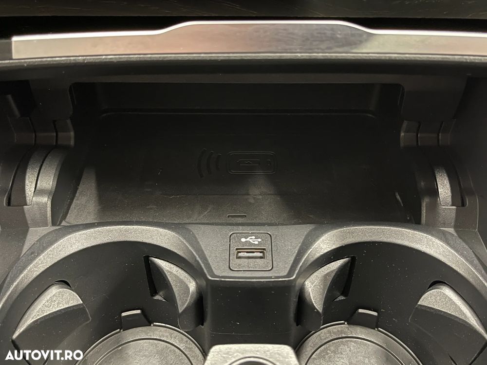 BMW Seria 3 318d AT MHEV - 29