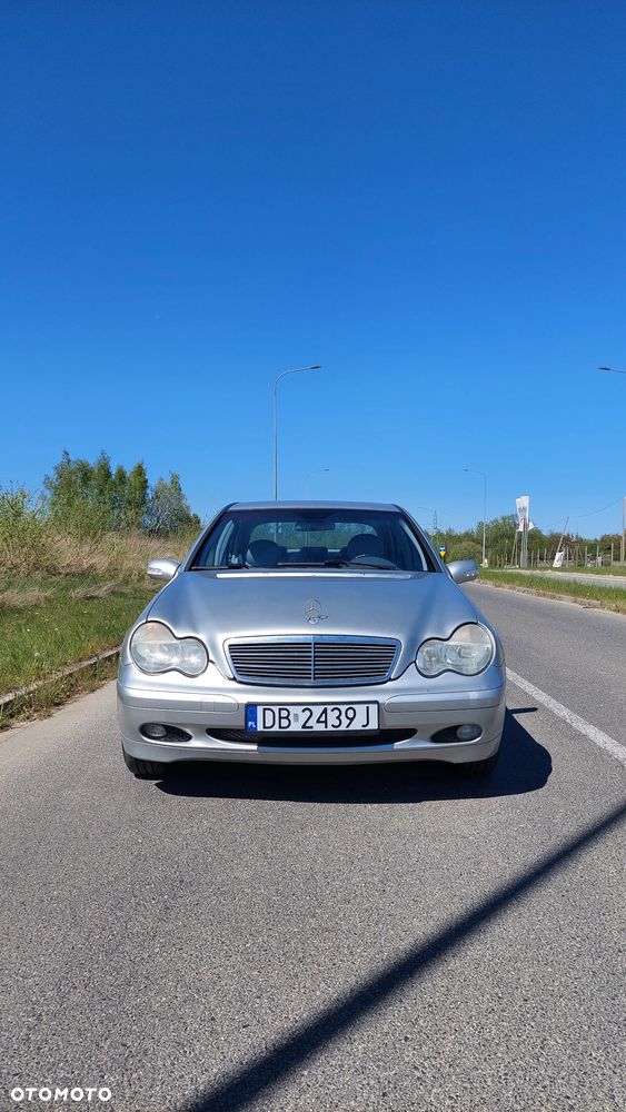 Mercedes-Benz Klasa C 180 Classic - 3