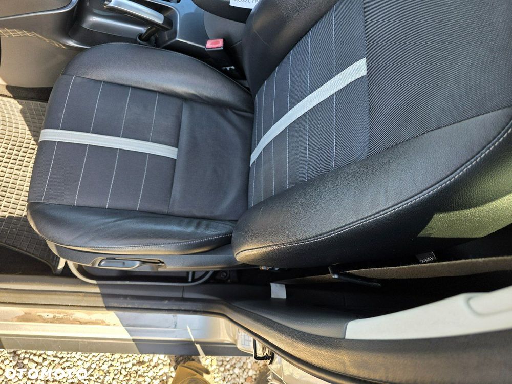 Ford Kuga 2.0 TDCi Titanium - 25