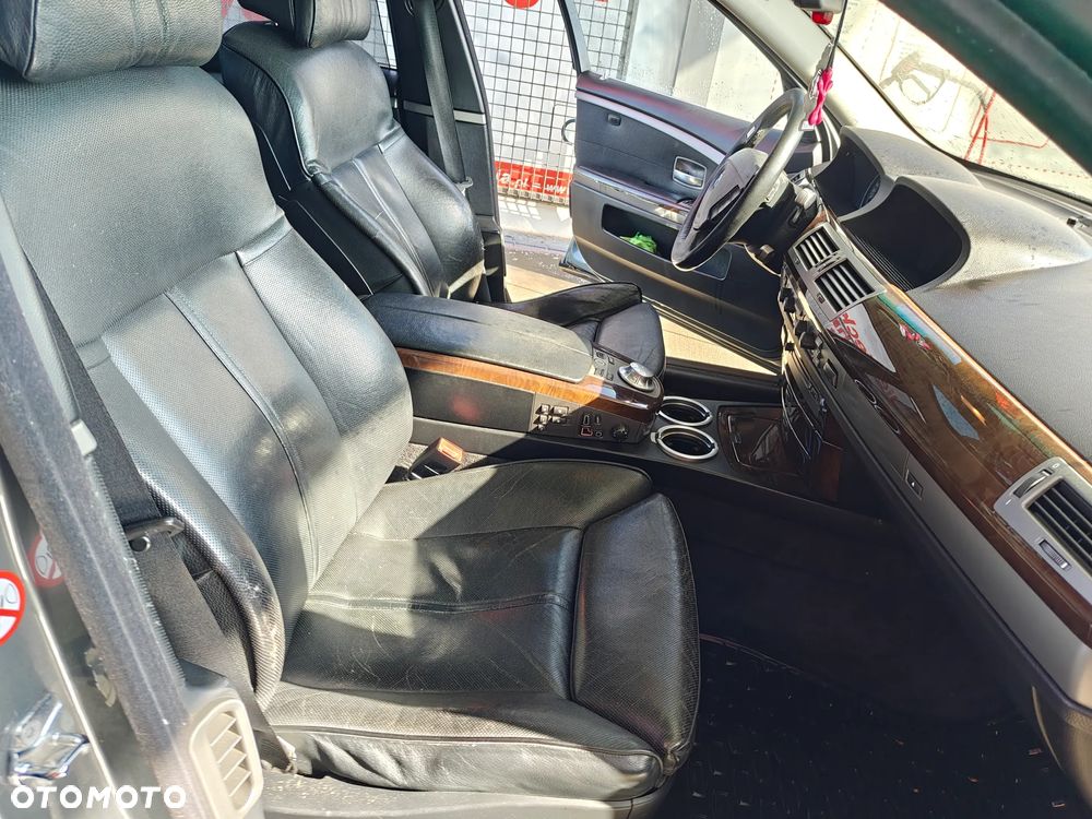 BMW Seria 7 - 10