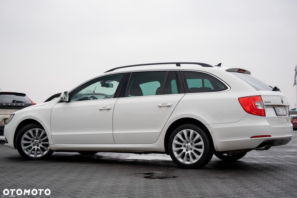 Skoda Superb 2.0 TDI DSG Active - 14