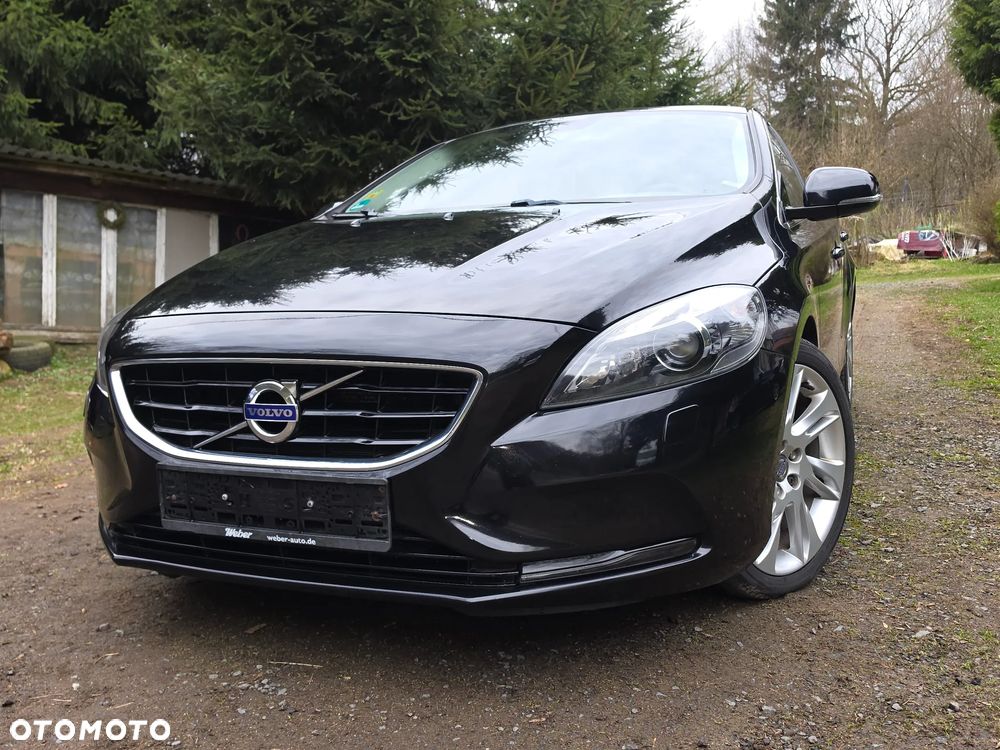 Volvo V40 T4 Momentum - 1
