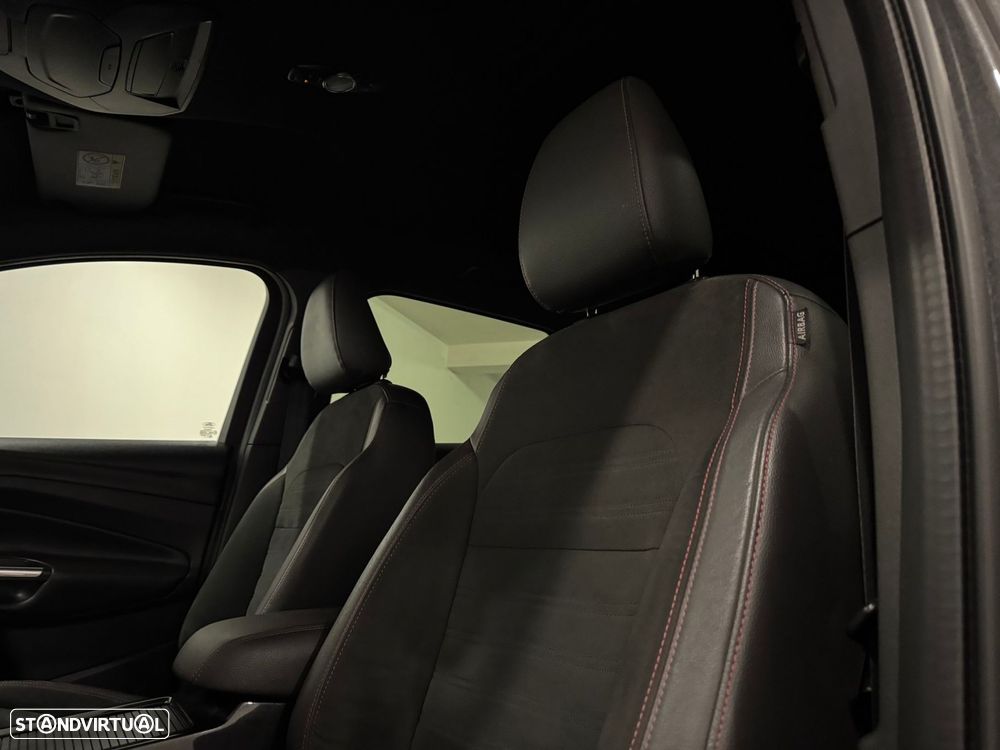 Ford Kuga 1.5 TDCi ST-Line Limited Edition - 26