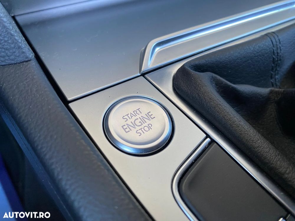 Volkswagen Passat - 20