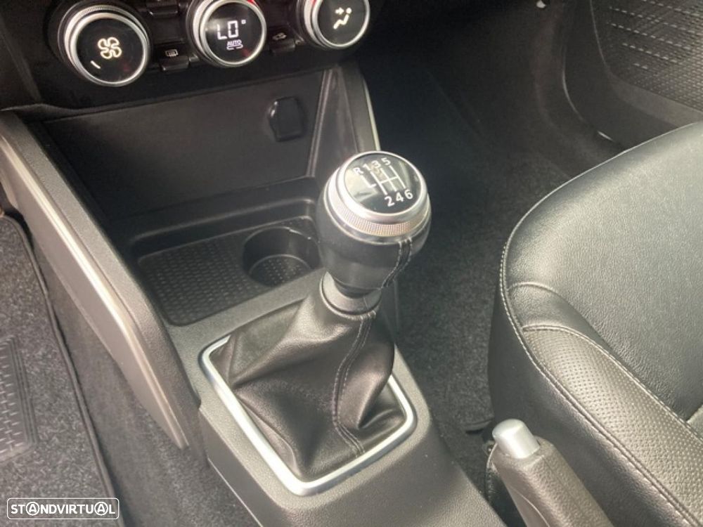 Dacia Duster 1.5 Blue dCi Prestige 4WD - 27