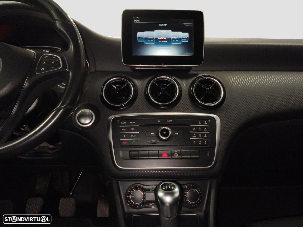 Mercedes-Benz A 180 CDI (BlueEFFICIENCY) Urban - 17