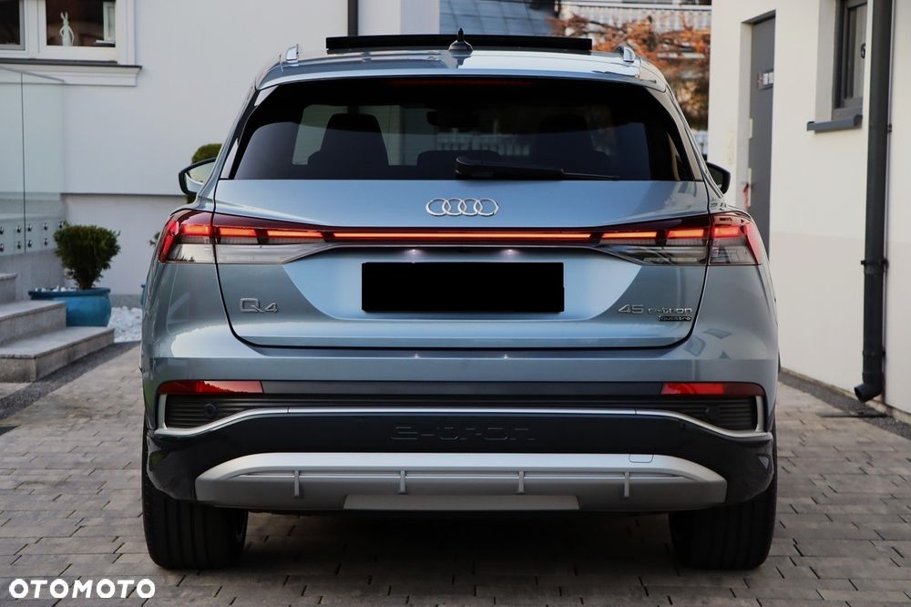 Audi Q4 e-tron - 12