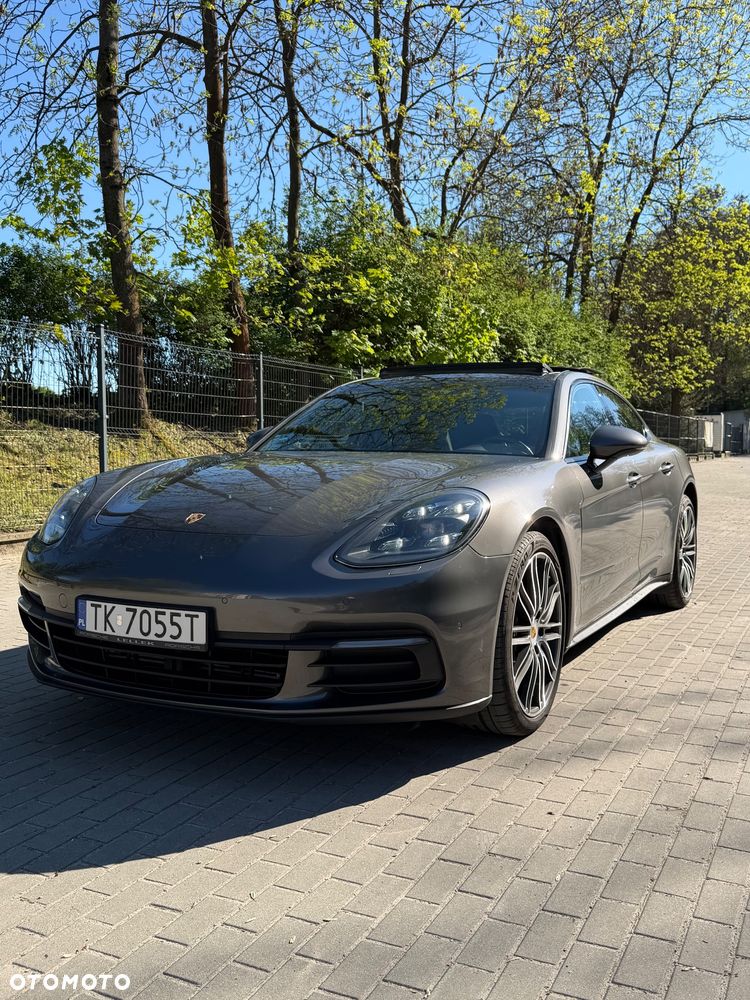 Porsche Panamera 4 - 4