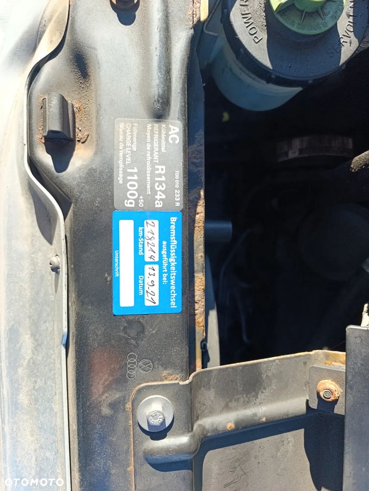 Volkswagen Multivan - 26