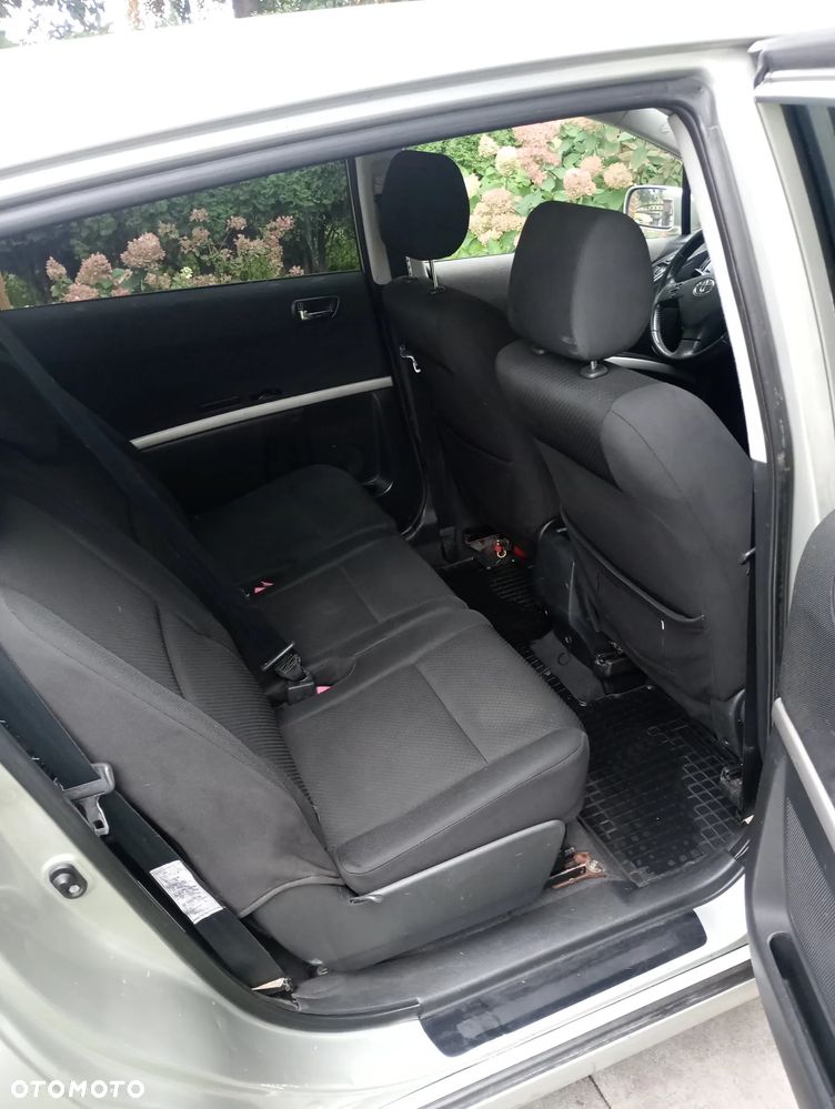 Toyota Corolla Verso - 7