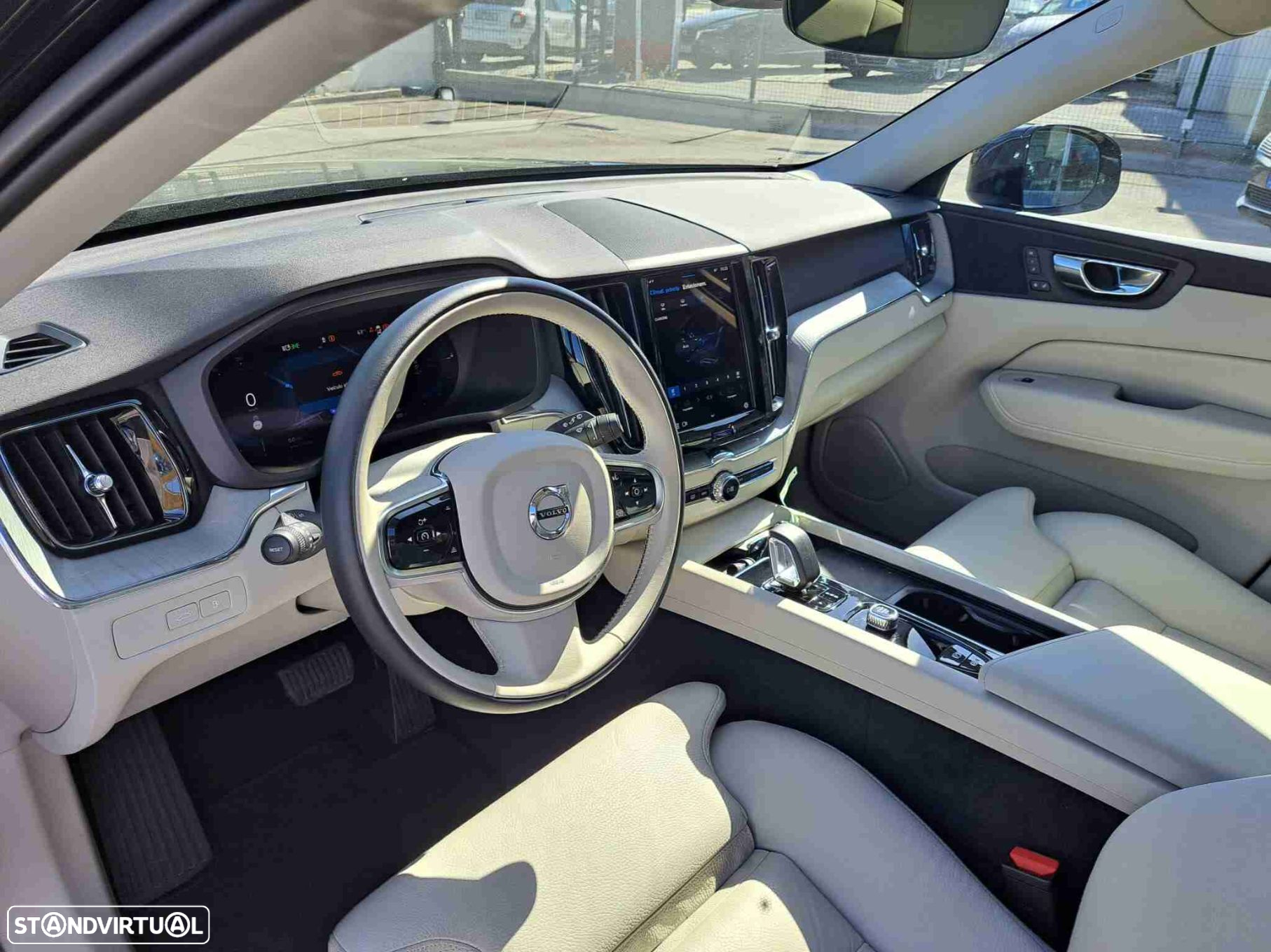 Volvo XC 60 2.0 T6 PHEV Plus Bright AWD - 4