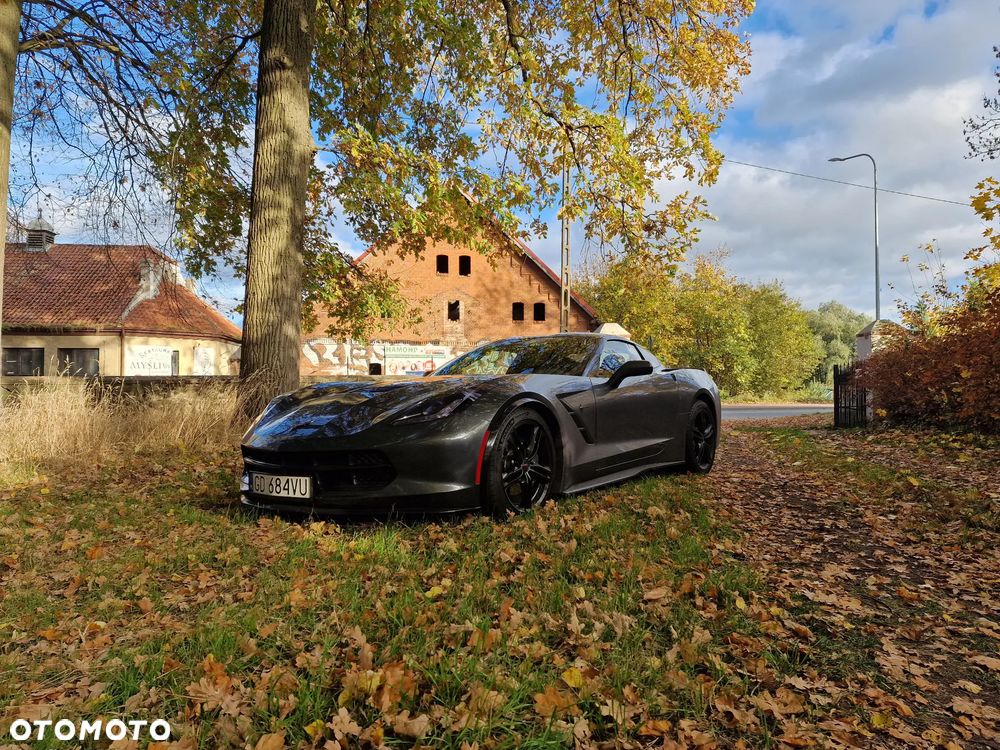 Chevrolet Corvette - 17