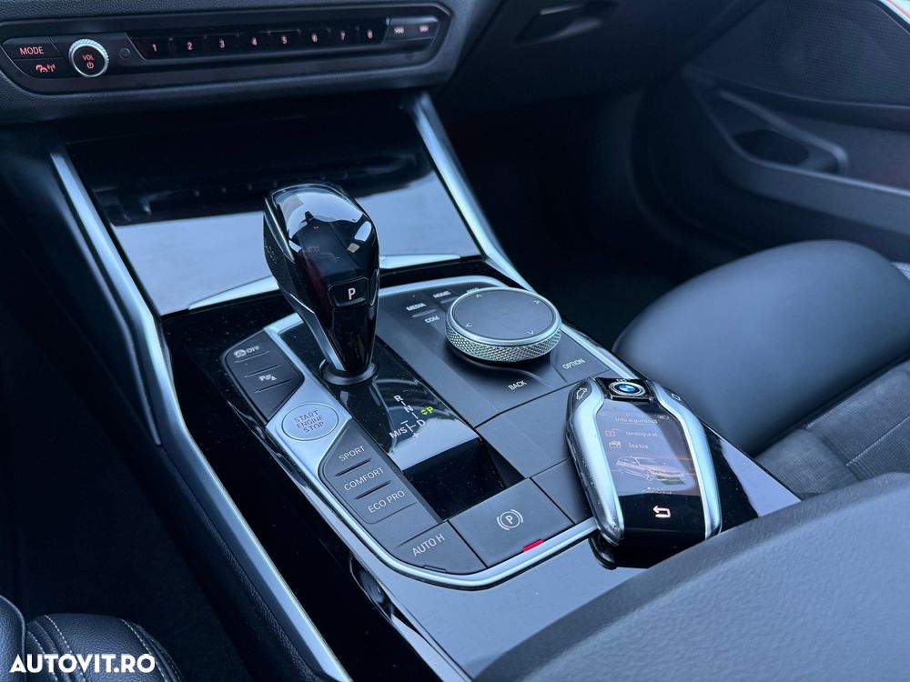 BMW Seria 3 320d Aut. Sport Line - 21