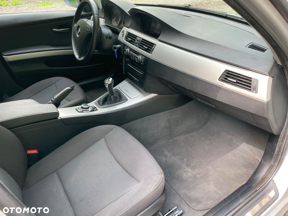 BMW Seria 3 320d DPF - 14