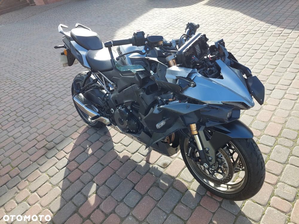 Suzuki GSX 1000 - 7