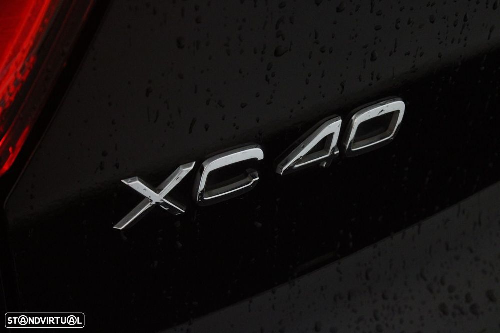 Volvo XC 40 2.0 D3 - 31