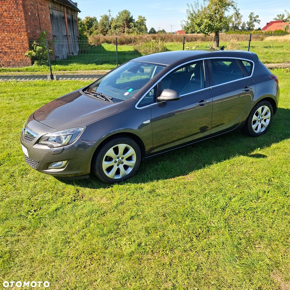 Opel Astra 1.4 Turbo Cosmo - 17