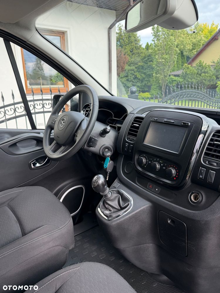 Opel Vivaro - 29