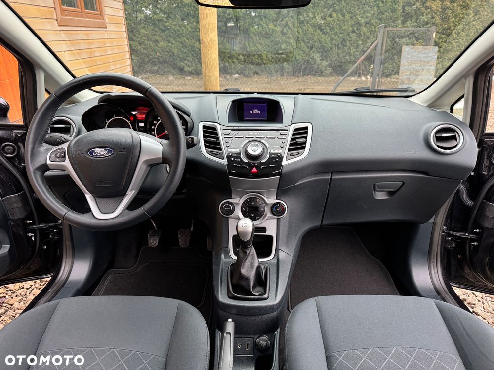 Ford Fiesta 1.4 Champions Edition - 8