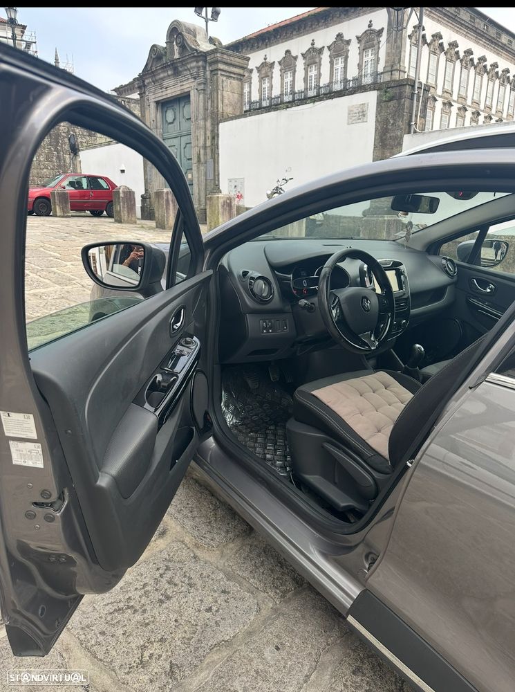 Renault Clio Sport Tourer 1.5 dCi GT Line - 6