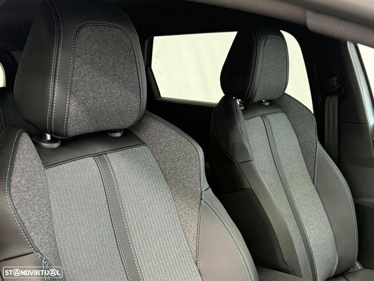 Peugeot 5008 1.5 BlueHDi Allure Pack EAT8 - 18